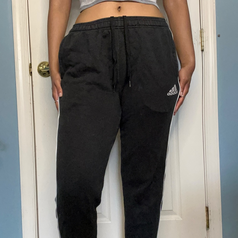 LARGE. ADIDAS JOGGERS. CUFFED ANKLE